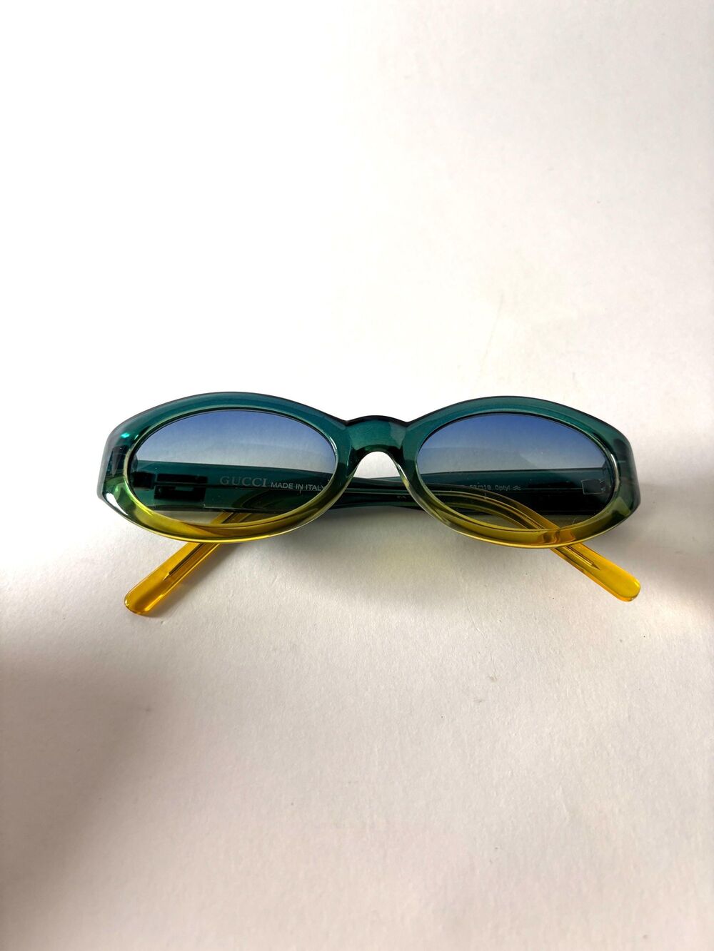 Vintage Gucci Oval Sunglasses Y2K Green Yellow Gradient